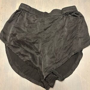 Lunya silk sleep shorts Nice